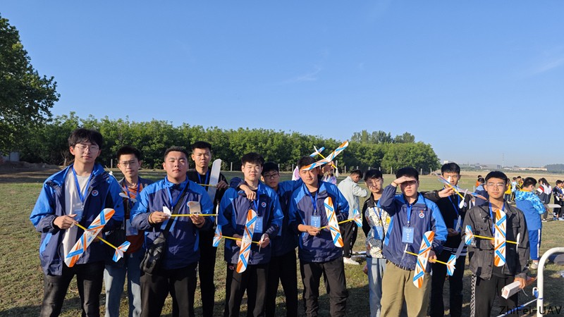 河北智飛極農(nóng)無人機(jī)科技|一鳶科技|行業(yè)定制無人機(jī)